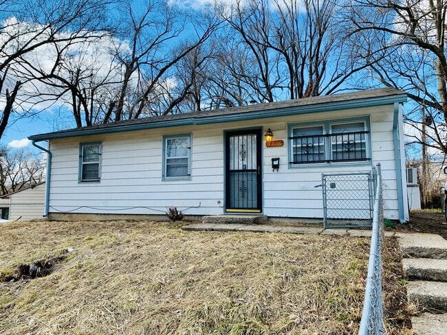 property at 5706 E 40th Terrace