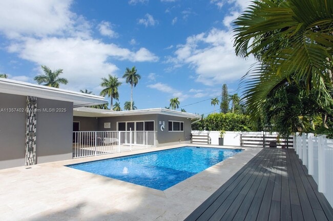 1218 Hollywood Blvd in Hollywood, FL - Building Photo - Building Photo