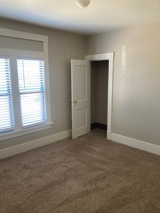 710 Cedar Ave in Kemmerer, WY - Building Photo