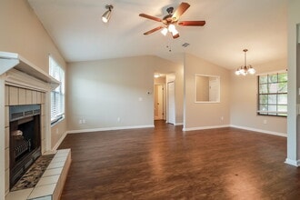 1545 Kingfisher Blvd in Orange Park, FL - Building Photo - Building Photo