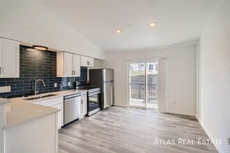 17032 E Arkansas Dr in Aurora, CO - Foto de edificio - Building Photo