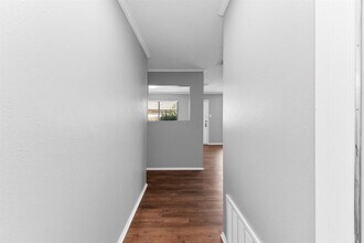 1703 W Mesa Park Dr in Round Rock, TX - Building Photo - Building Photo