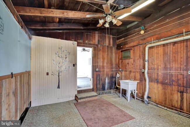 5737 Old U.S. 22 in Shartlesville, PA - Building Photo - Building Photo