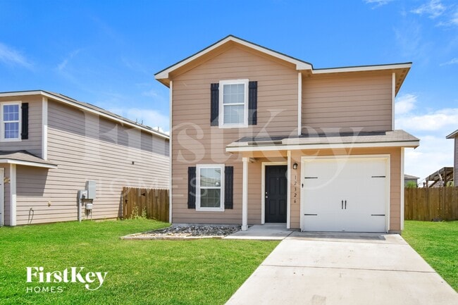 12326 Kirshner Way in San Antonio, TX - Foto de edificio - Building Photo