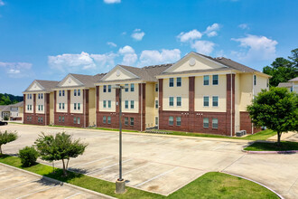 Heights Ruston in Ruston, LA - Foto de edificio - Building Photo