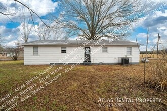 142 Short St in Woodville, AL - Building Photo - Building Photo