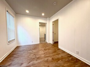 53 Mission St in Montclair, NJ - Building Photo - Building Photo