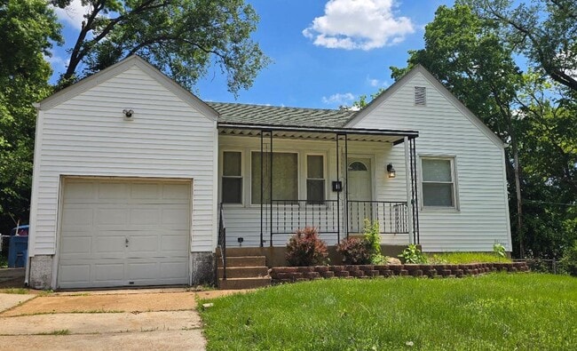 property at 7 Francis Ct
