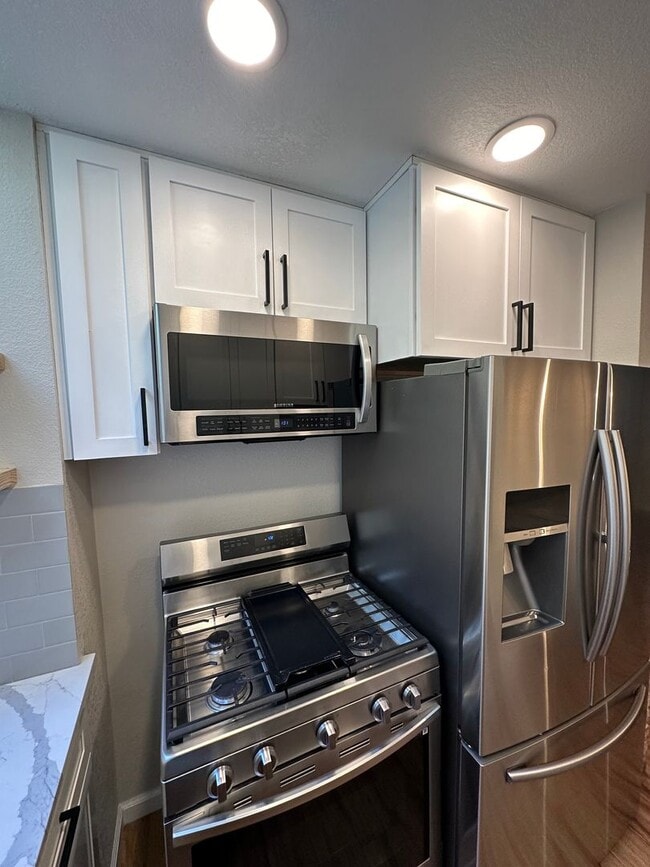 8667 Mariners Dr in Stockton, CA - Building Photo - Building Photo