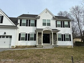 2019 Oakhurst Pkwy in Ocean Township, NJ - Building Photo - Building Photo