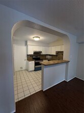 2425 Holly Hall St in Houston, TX - Building Photo - Building Photo