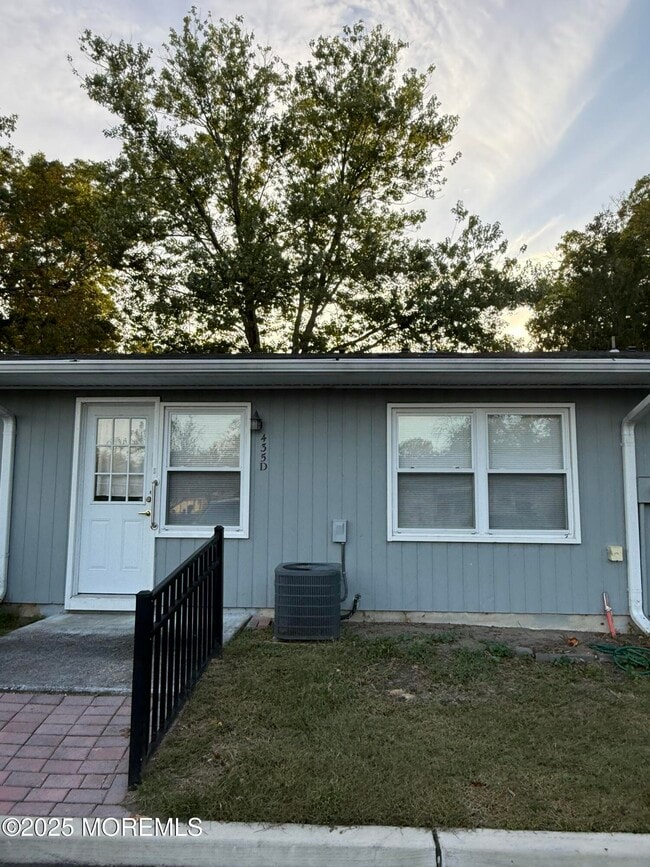 435D Picardy Ct