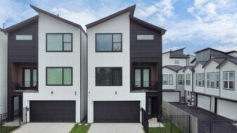 2722 Anita St in Houston, TX - Building Photo