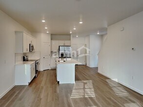 26101 E Calhoun Pl in Aurora, CO - Building Photo - Building Photo