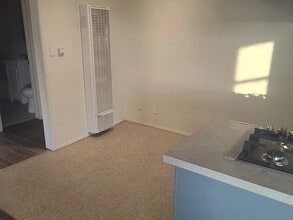 6510 Marbrisa Ave, Unit B in Huntington Park, CA - Building Photo - Building Photo