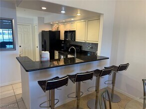 13070 Amberley Ct in Bonita Springs, FL - Building Photo - Building Photo