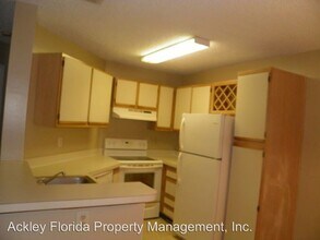 2548 Grassy Point Dr-Unit -#104 in Lake Mary, FL - Foto de edificio - Building Photo