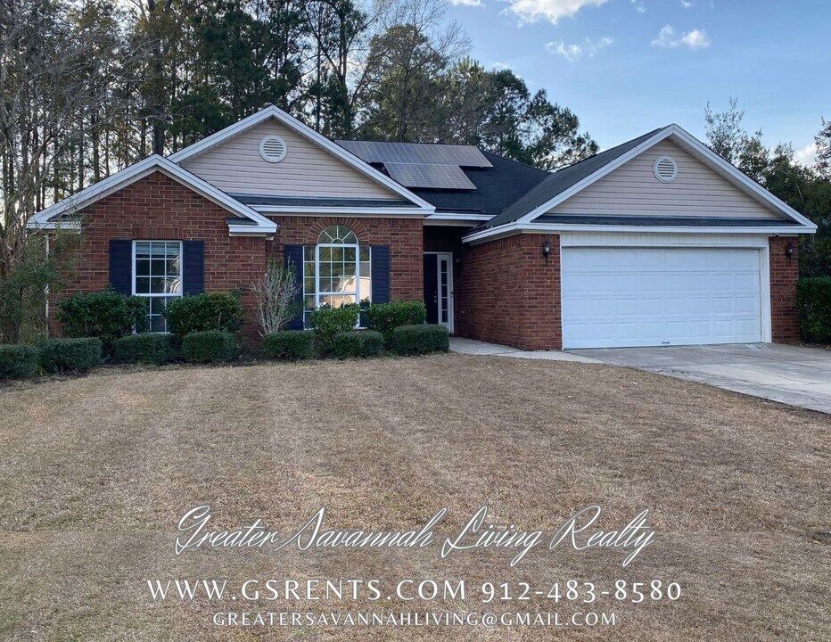 68 Carlisle Ln in Savannah, GA - Building Photo