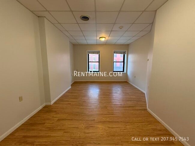 35 Main St in Bangor, ME - Building Photo - Building Photo