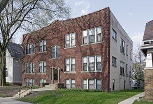 2459 N Humboldt Blvd Apartments