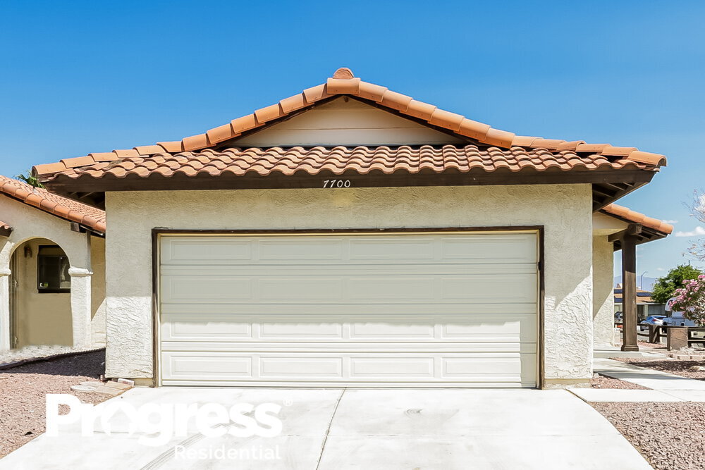 7700 Blackbird Ave in Las Vegas, NV - Foto de edificio