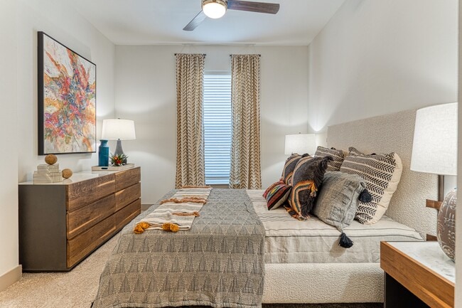 Alexan Riverside in Austin, TX - Building Photo - Building Photo