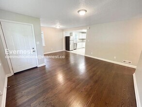 3400 Bonaire Dr in Charlotte, NC - Building Photo - Building Photo