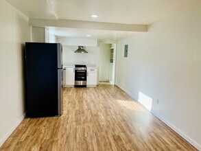 4035 Garden Ave in Los Angeles, CA - Building Photo - Building Photo