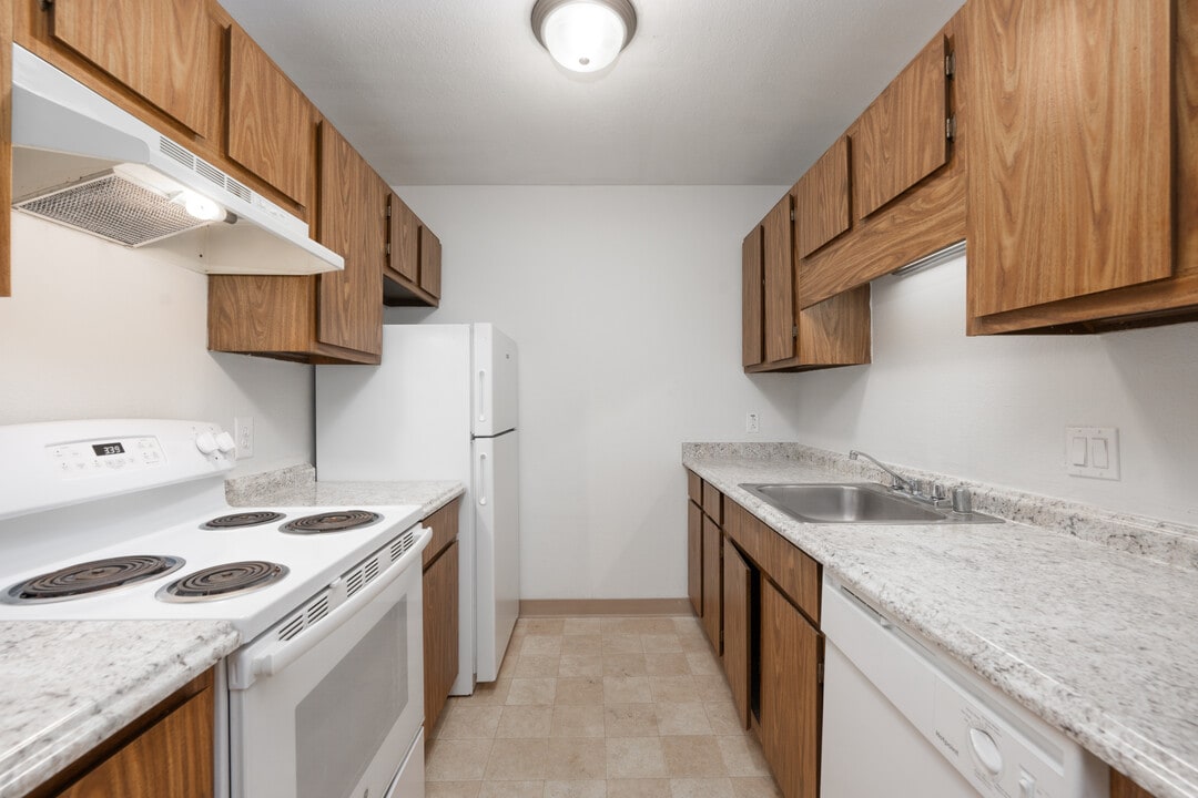 Mallard Cove Apartments in Portage, MI - Foto de edificio