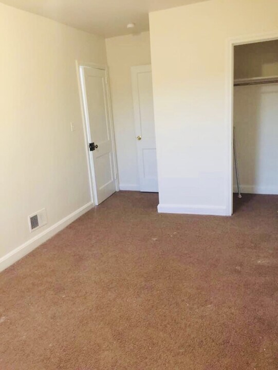18 Elsmere Blvd in Wilmington, DE - Building Photo