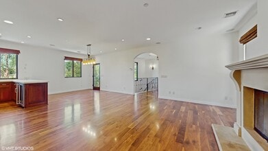 3311 Deronda Dr in Los Angeles, CA - Building Photo - Building Photo