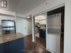 5740 Yonge St in Toronto, ON - Building Photo - Building Photo