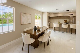 1399 NE 38th St in Oakland Park, FL - Foto de edificio - Building Photo