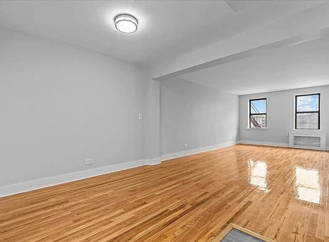 property at 3260 Netherland Ave
