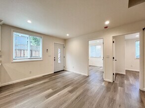 847 Central Ave in Napa, CA - Building Photo - Building Photo