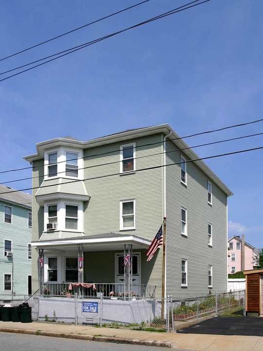 538 Alden St in Fall River, MA - Building Photo