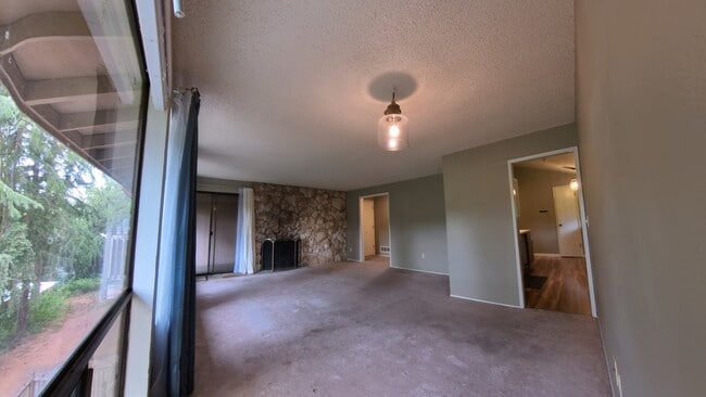 19124 61st Place NE, Unit Apt 2B in Kenmore, WA - Building Photo - Building Photo
