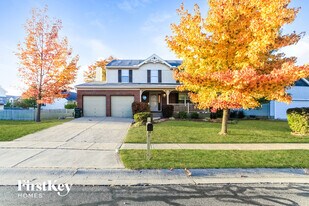 5458 Concord Crossing Dr in Mason, OH - Building Photo