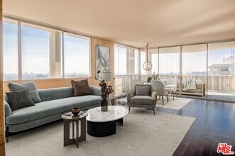 4411 Los Feliz Blvd-Unit -1401 in Los Angeles, CA - Building Photo - Building Photo