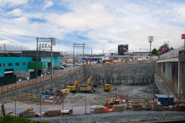 1015 E Hastings St in Vancouver, BC - Building Photo - Building Photo