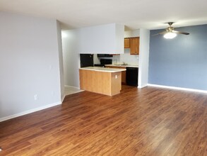 2482 Eagles Cir in Ypsilanti, MI - Building Photo - Building Photo