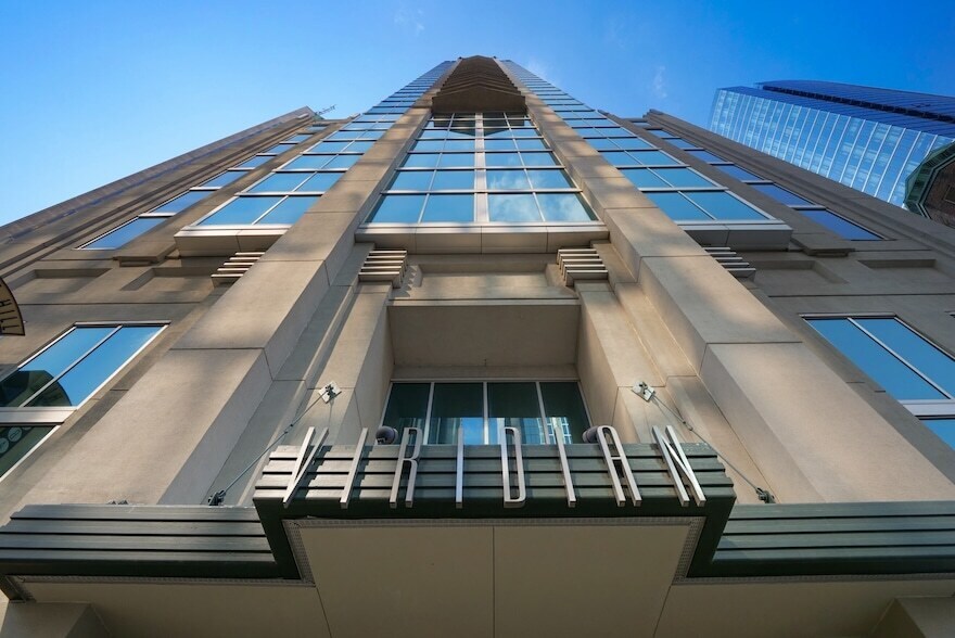 415 Church St, Unit 1204 in Nashville, TN - Building Photo