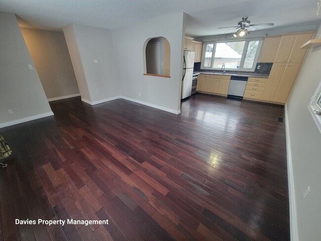 9239-9148 148 St NW in Edmonton, AB - Building Photo - Building Photo