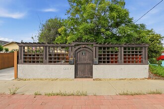 2154 Oliver Ave in San Diego, CA - Building Photo - Building Photo