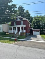 135 N Washington St in Carthage, NY - Building Photo