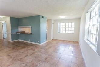 8710 SW 3rd St in Pembroke Pines, FL - Building Photo - Building Photo