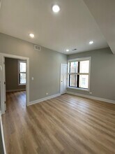 423 W Belden Ave, Unit 432-06 in Chicago, IL - Building Photo - Building Photo