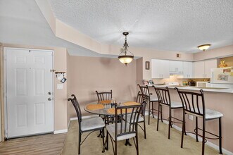 1733 Village Blvd in West Palm Beach, FL - Building Photo - Building Photo