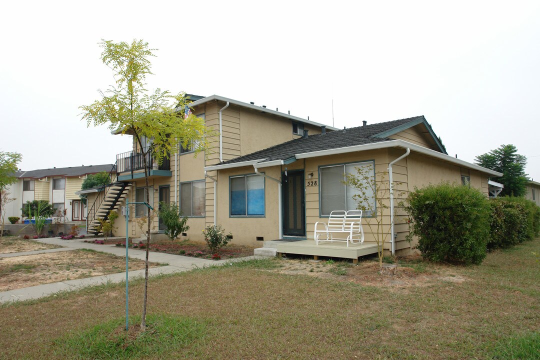 528 Penitencia St in Milpitas, CA - Foto de edificio