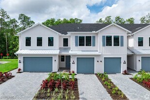 3089 Juniper Wy in Naples, FL - Building Photo